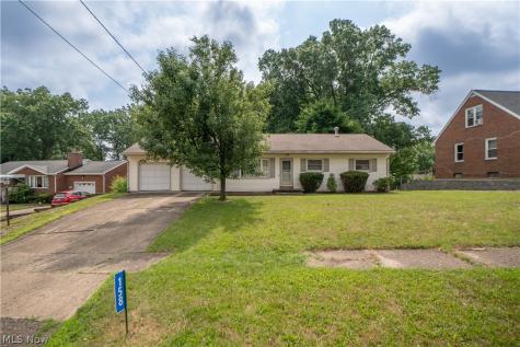 158 Miles Avenue NW Canton OH 44708