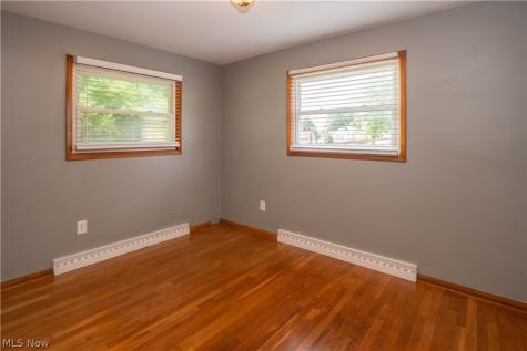 158 Miles Avenue NW Canton OH 44708