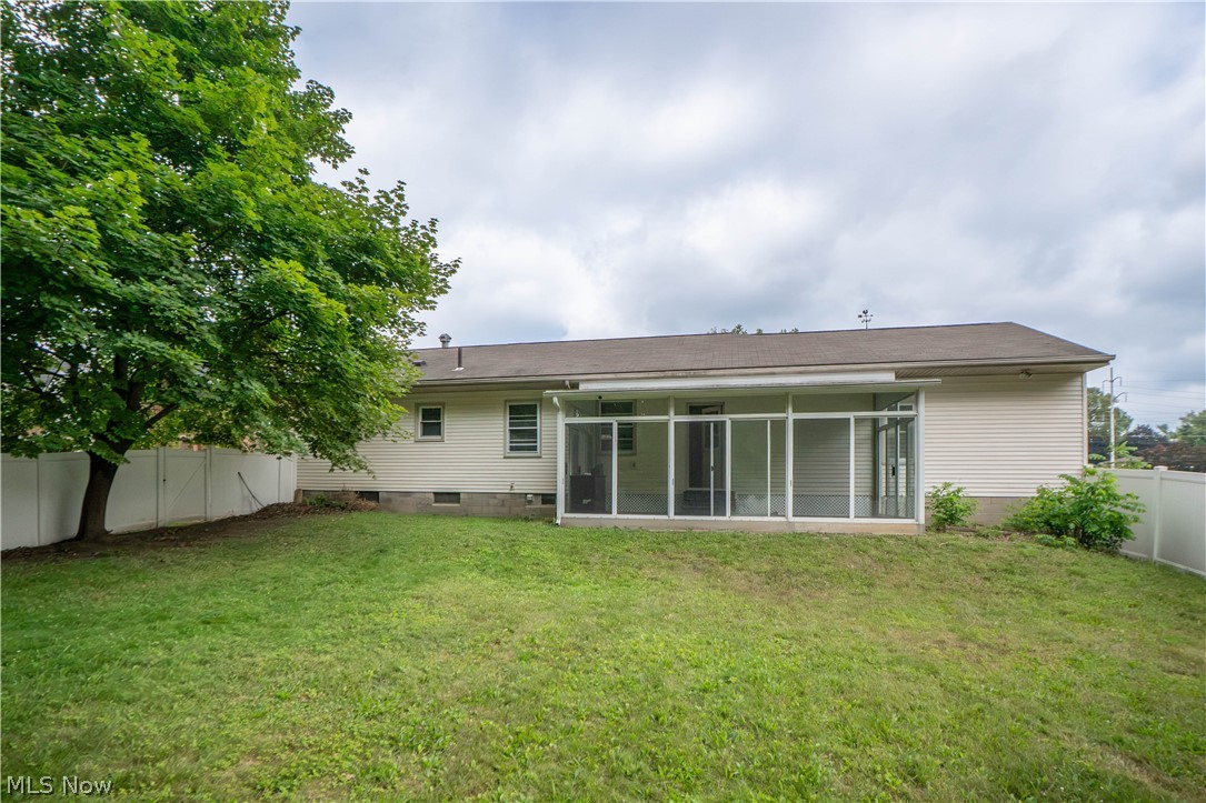 158 Miles Avenue NW Canton OH 44708