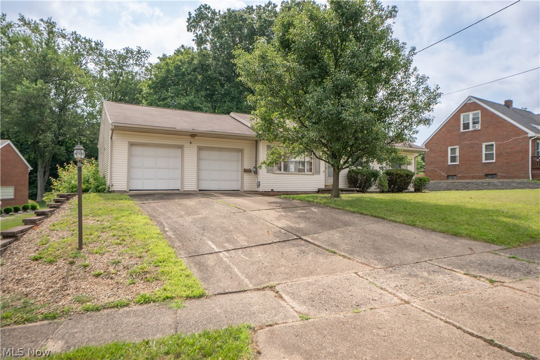 158 Miles Avenue NW Canton OH 44708