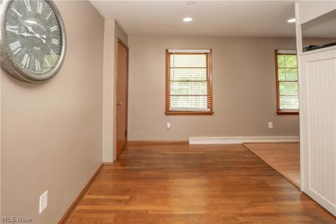 158 Miles Avenue NW Canton OH 44708