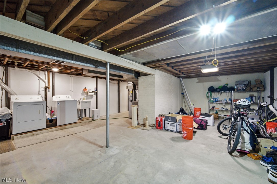 1929 Stabler Road Akron OH 44313