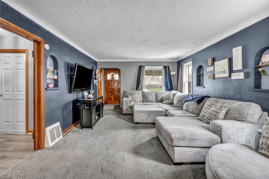 1403 Tuxedo Avenue Parma OH 44134