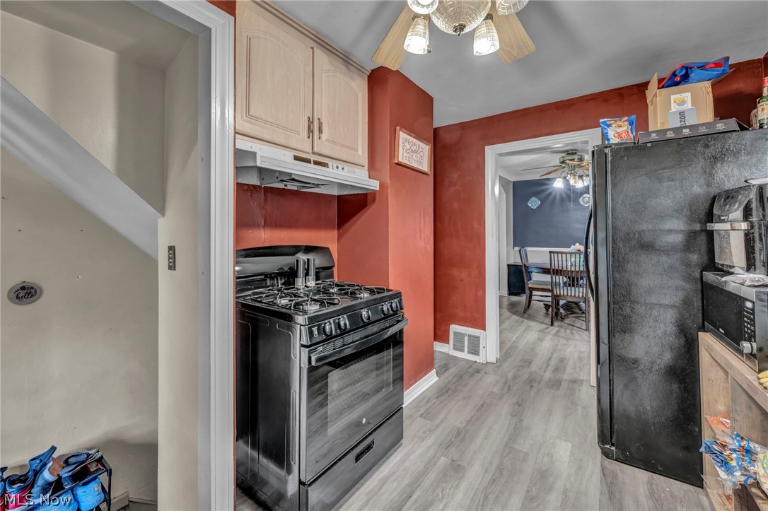 1403 Tuxedo Avenue Parma OH 44134