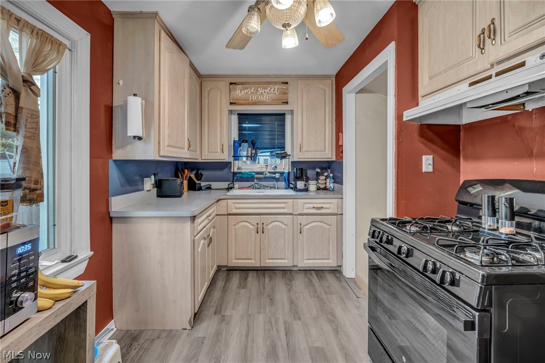 1403 Tuxedo Avenue Parma OH 44134