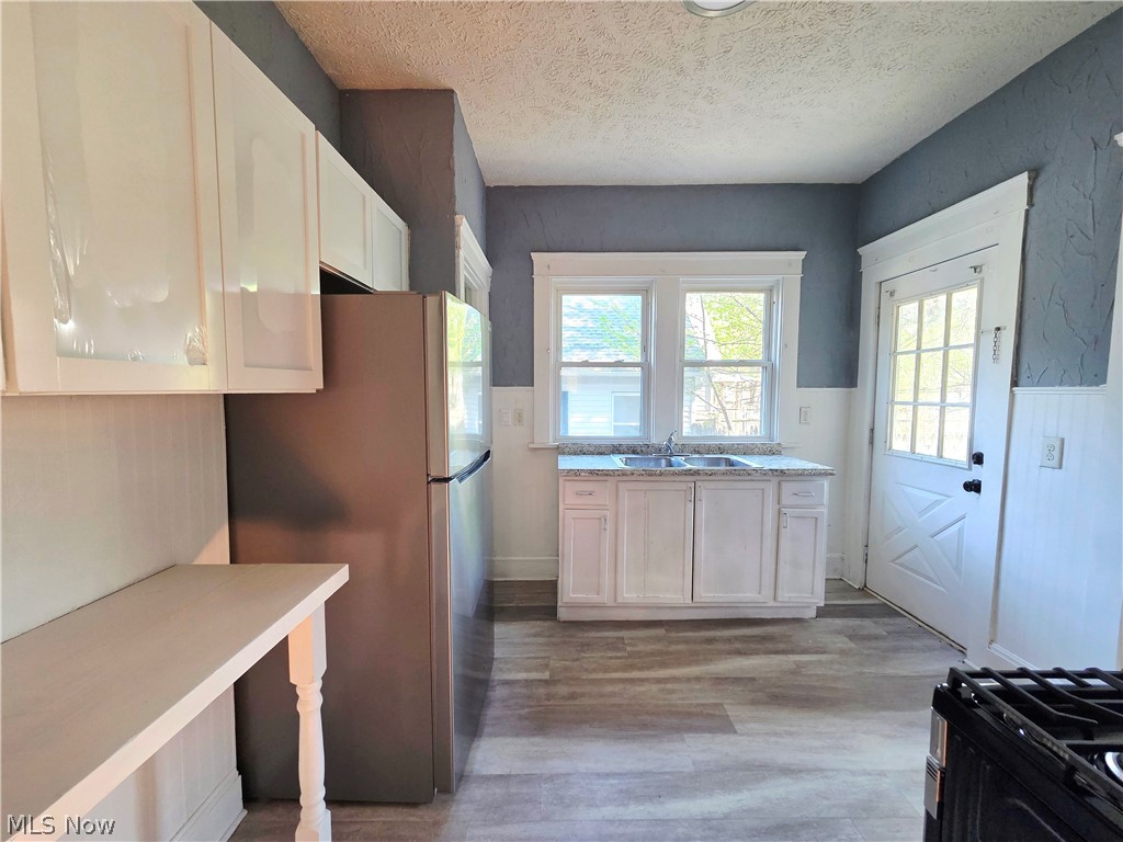 2125 W 81st Street Cleveland OH 44102