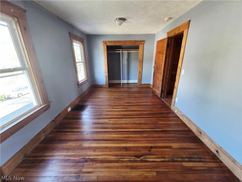 2125 W 81st Street Cleveland OH 44102