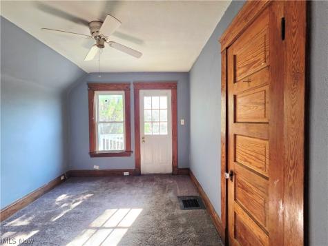 2125 W 81st Street Cleveland OH 44102