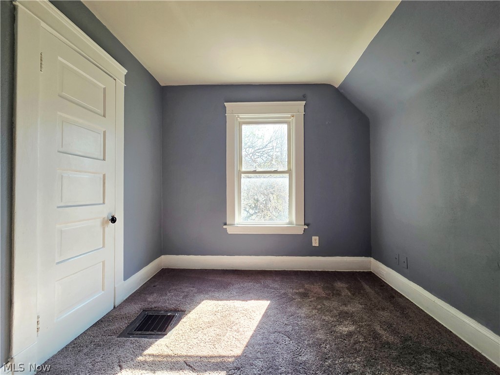 2125 W 81st Street Cleveland OH 44102