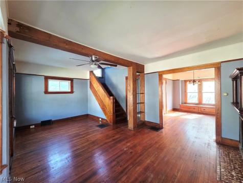 2125 W 81st Street Cleveland OH 44102