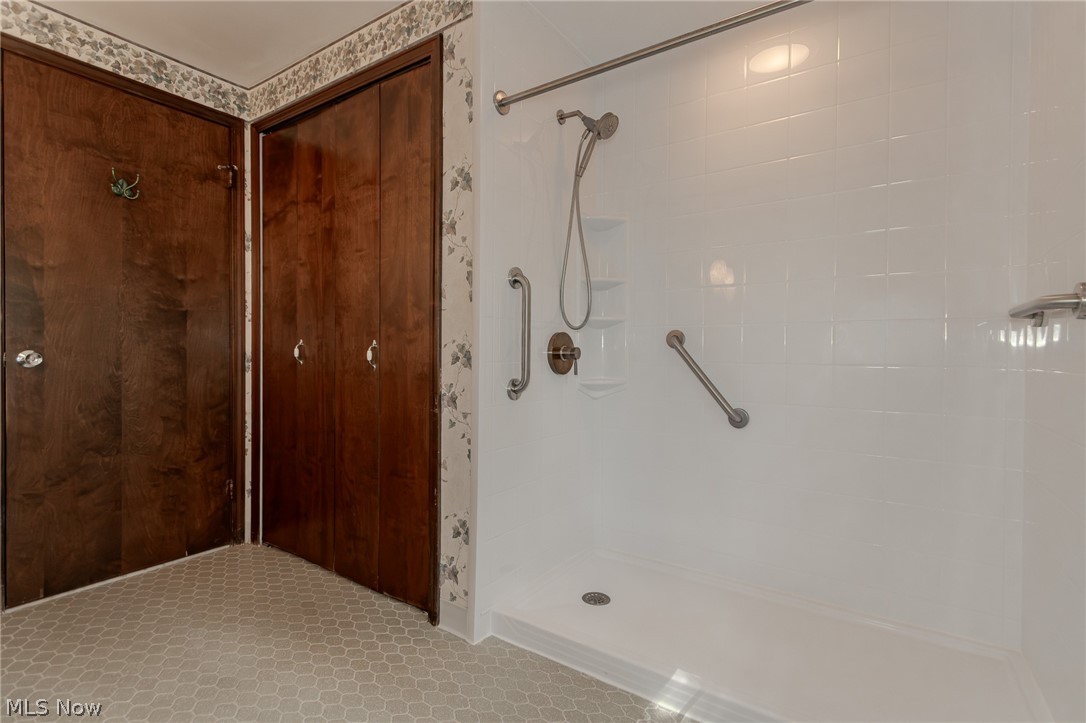 12181 W Shiloh Drive Chesterland OH 44026