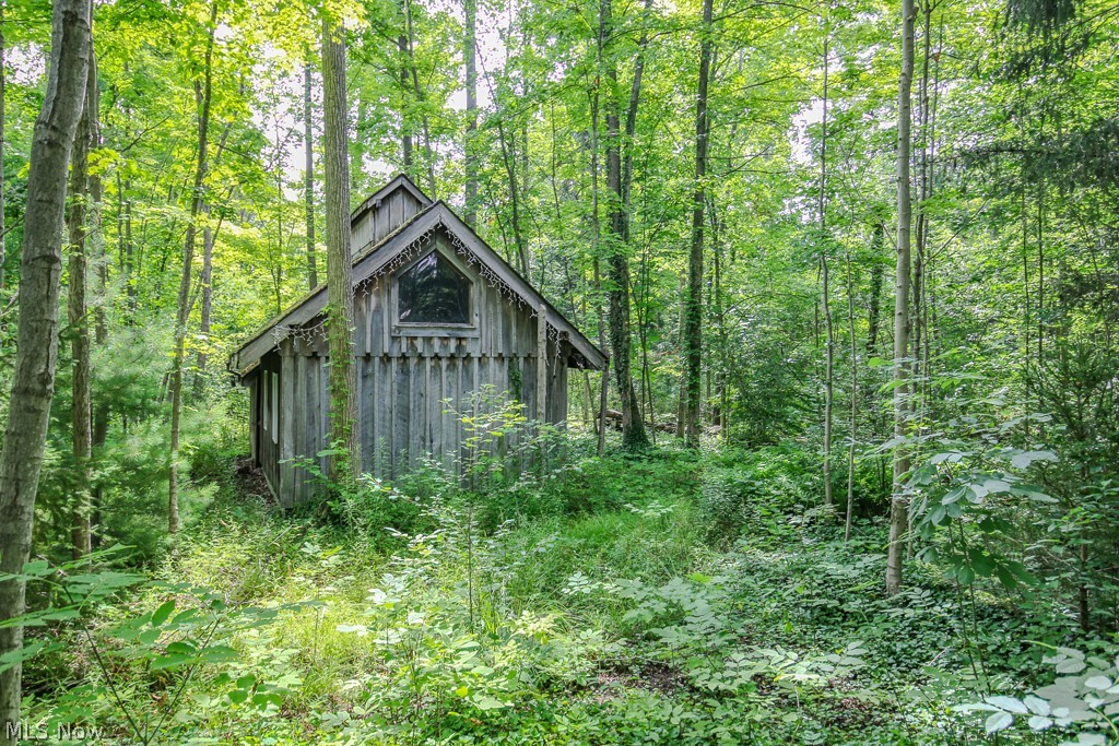 12181 W Shiloh Drive Chesterland OH 44026