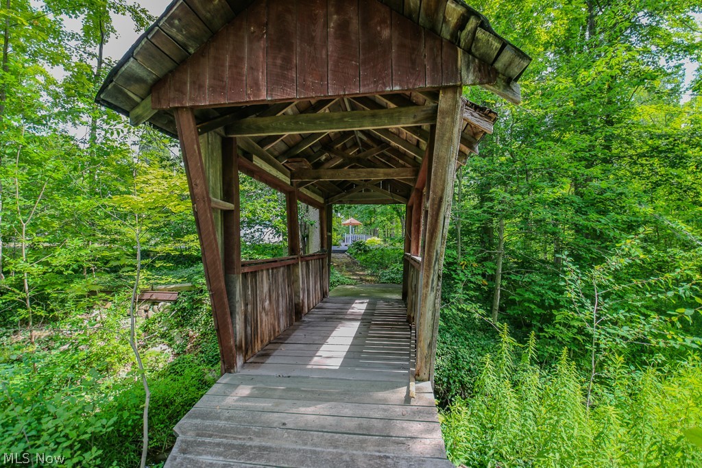 12181 W Shiloh Drive Chesterland OH 44026