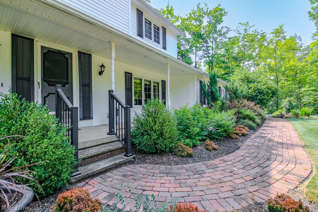 12181 W Shiloh Drive Chesterland OH 44026