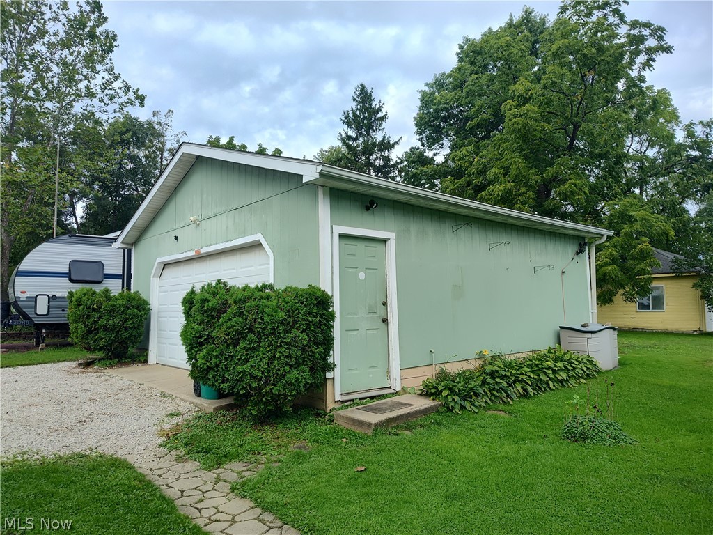 6005 Hillcrest Avenue Ashtabula OH 44004