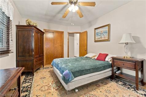 878 Witner Avenue Akron OH 44314
