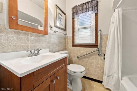 878 Witner Avenue Akron OH 44314
