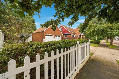 878 Witner Avenue Akron OH 44314