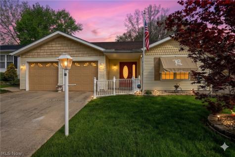 923 Elizabeth Court Cuyahoga Falls OH 44221