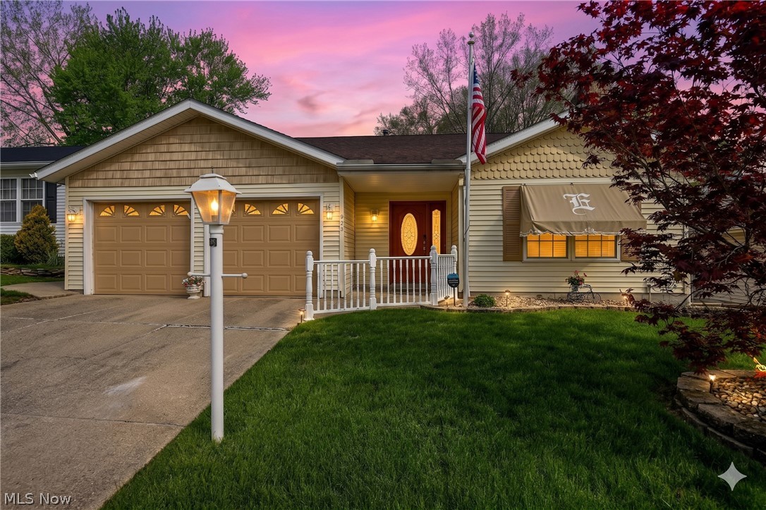 923 Elizabeth Court Cuyahoga Falls OH 44221