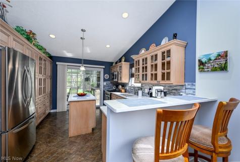 923 Elizabeth Court Cuyahoga Falls OH 44221