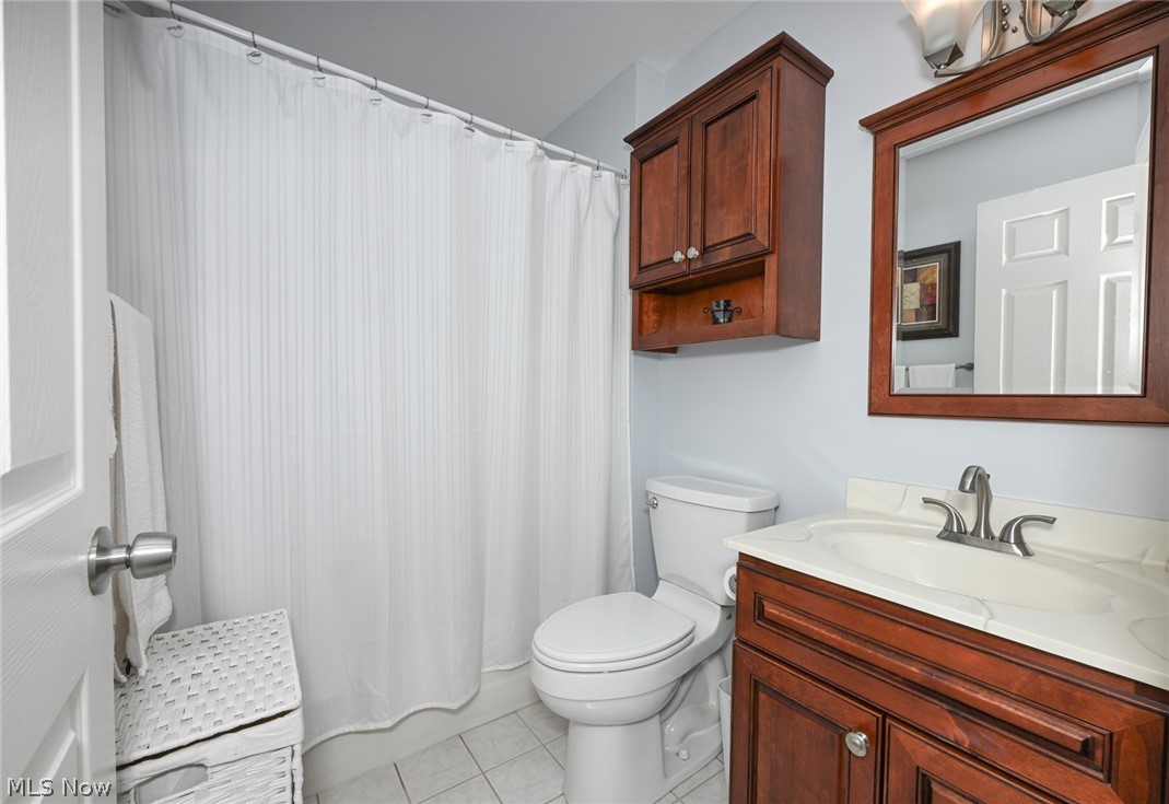 923 Elizabeth Court Cuyahoga Falls OH 44221