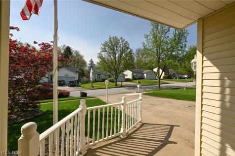 923 Elizabeth Court Cuyahoga Falls OH 44221