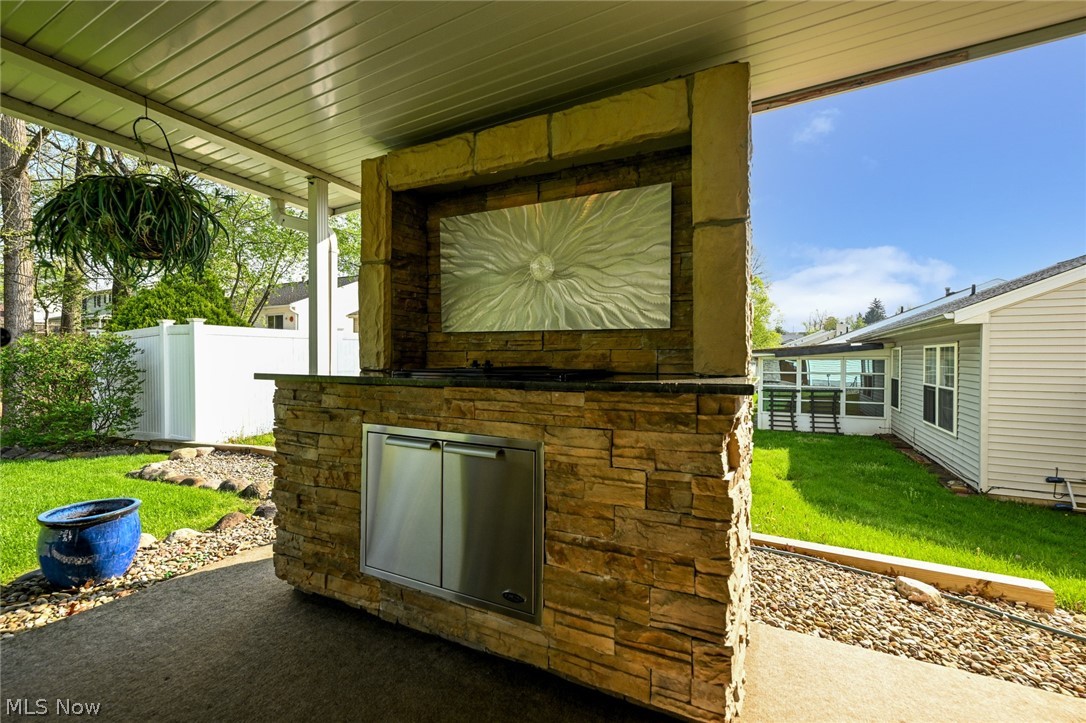 923 Elizabeth Court Cuyahoga Falls OH 44221