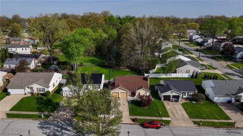 923 Elizabeth Court Cuyahoga Falls OH 44221