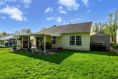 923 Elizabeth Court Cuyahoga Falls OH 44221