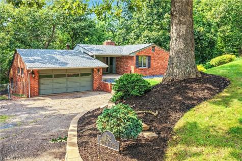 132 Hillcrest Drive Marietta OH 45750