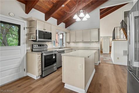 132 Hillcrest Drive Marietta OH 45750
