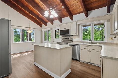 132 Hillcrest Drive Marietta OH 45750
