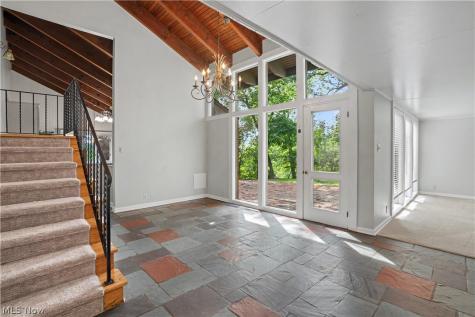 132 Hillcrest Drive Marietta OH 45750