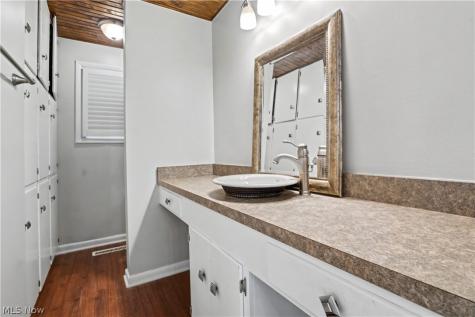 132 Hillcrest Drive Marietta OH 45750