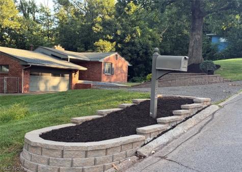 132 Hillcrest Drive Marietta OH 45750