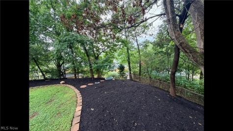 132 Hillcrest Drive Marietta OH 45750