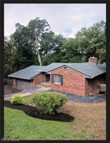 132 Hillcrest Drive Marietta OH 45750