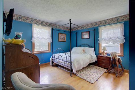 1495 Fredrickburg Drive Youngstown OH 44412