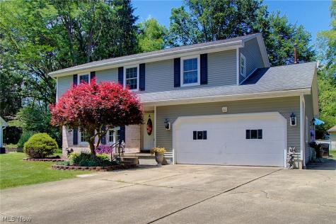 1495 Fredrickburg Drive Youngstown OH 44412