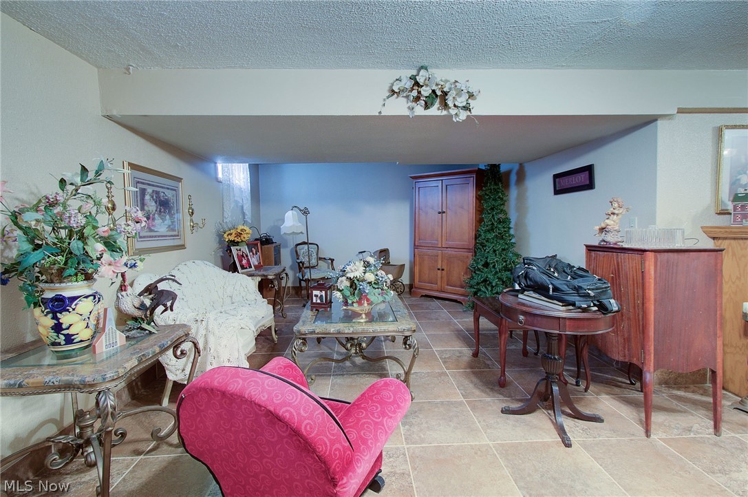 1495 Fredrickburg Drive Youngstown OH 44412