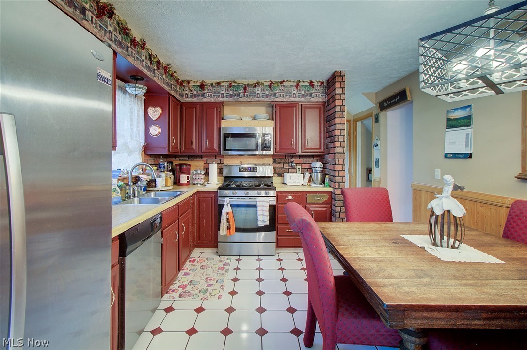 1495 Fredrickburg Drive Youngstown OH 44412