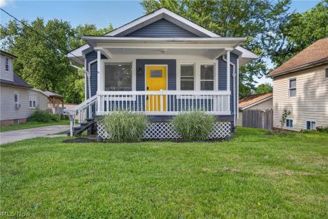 3226 W Ridgewood Drive Parma OH 44134