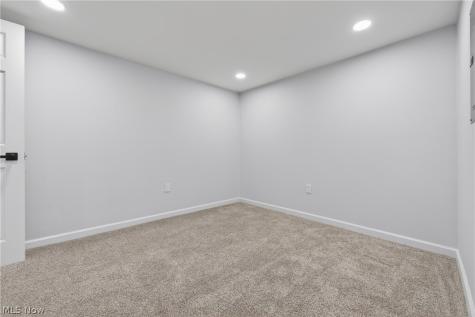 3226 W Ridgewood Drive Parma OH 44134