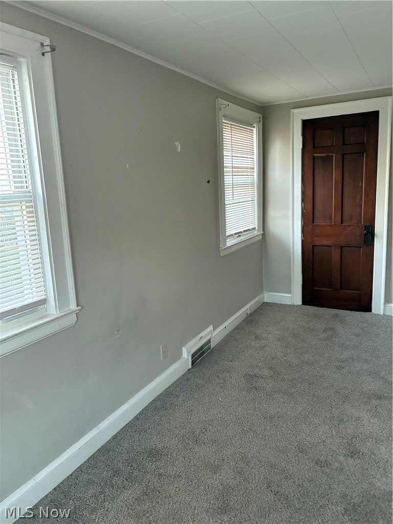 1395 Roslyn Avenue SW Canton OH 44710
