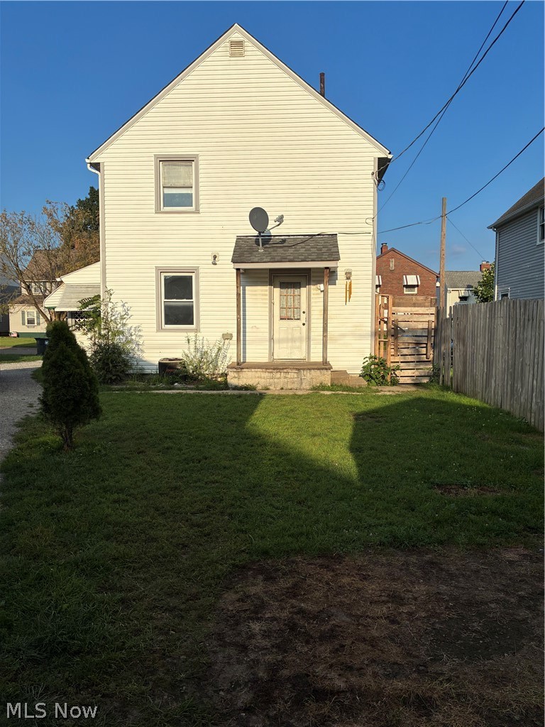 1395 Roslyn Avenue SW Canton OH 44710
