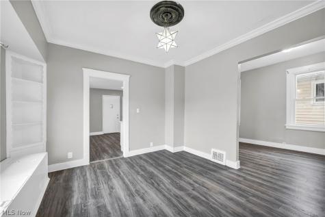 5012 Russell Avenue Parma OH 44134