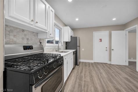 5012 Russell Avenue Parma OH 44134