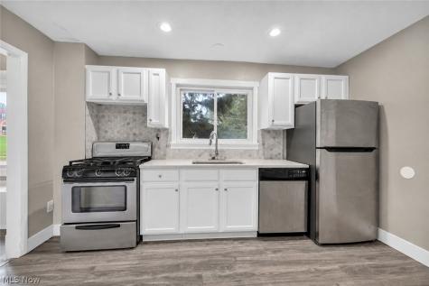 5012 Russell Avenue Parma OH 44134
