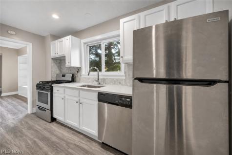 5012 Russell Avenue Parma OH 44134